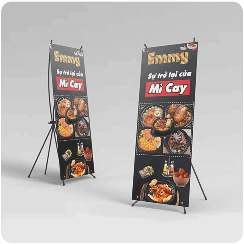 Standee thực tế
