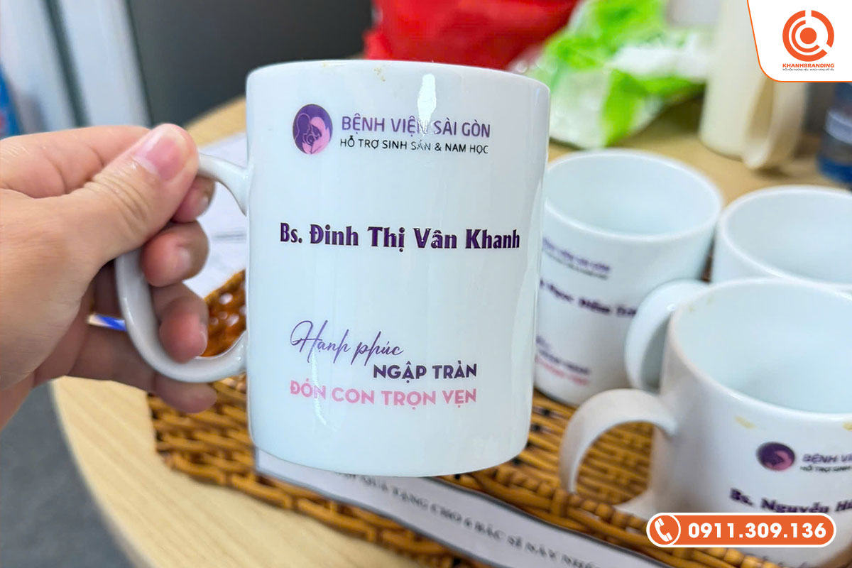Tem UV DTF cá nhân hóa tên riêng